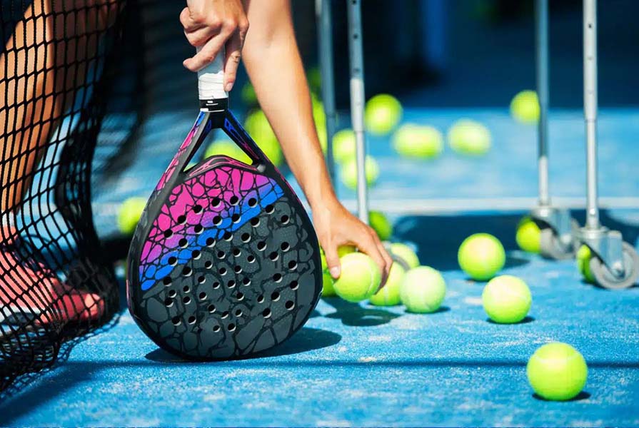 Tips to Avoid Injuries While Playing Padel